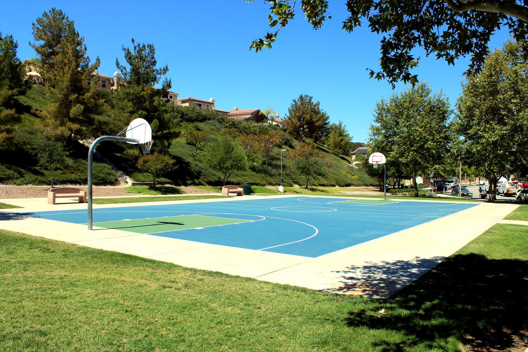Fair Oaks Park, with the hillside homes behind it