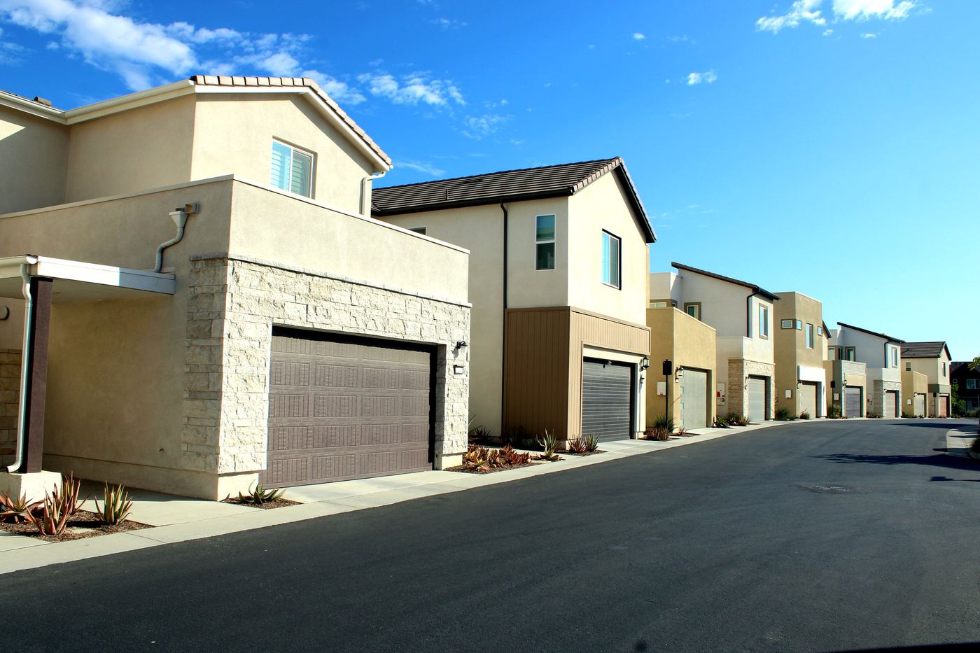 New construction homes street view, Valencia, Santa Clarita