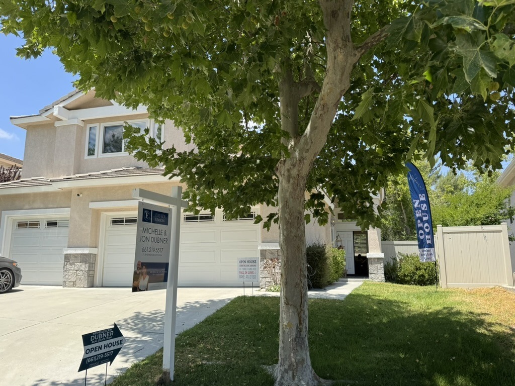Open house morning, our signs out front