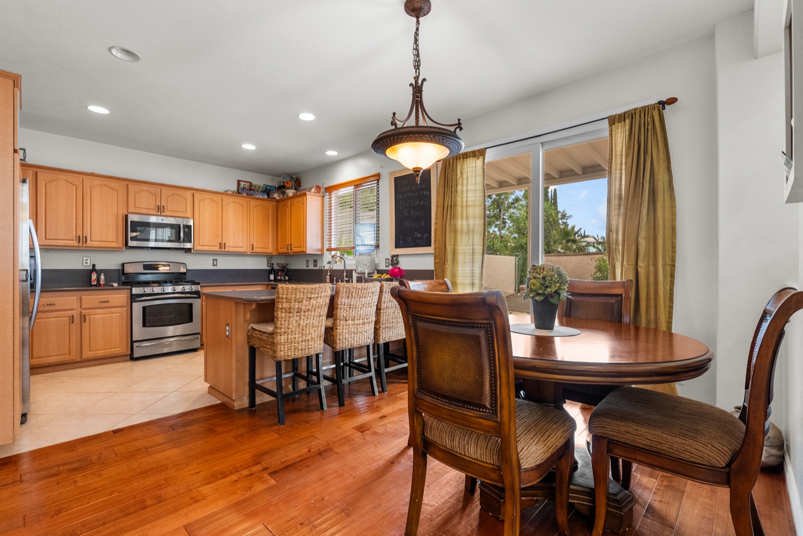 14925 Narcissus Crest Avenue, Canyon Country, photo 6