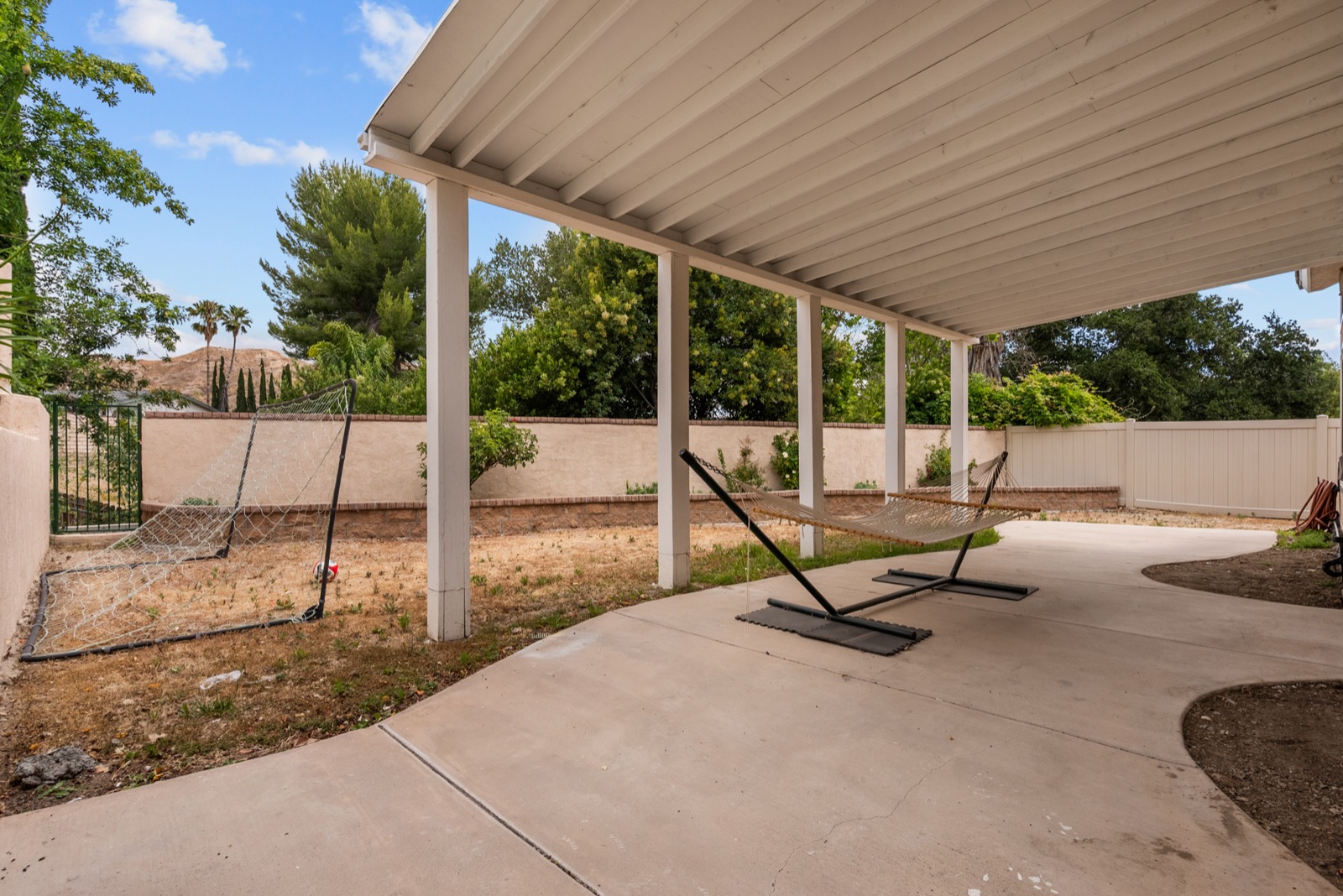 14925 Narcissus Crest Avenue, Canyon Country, photo 15