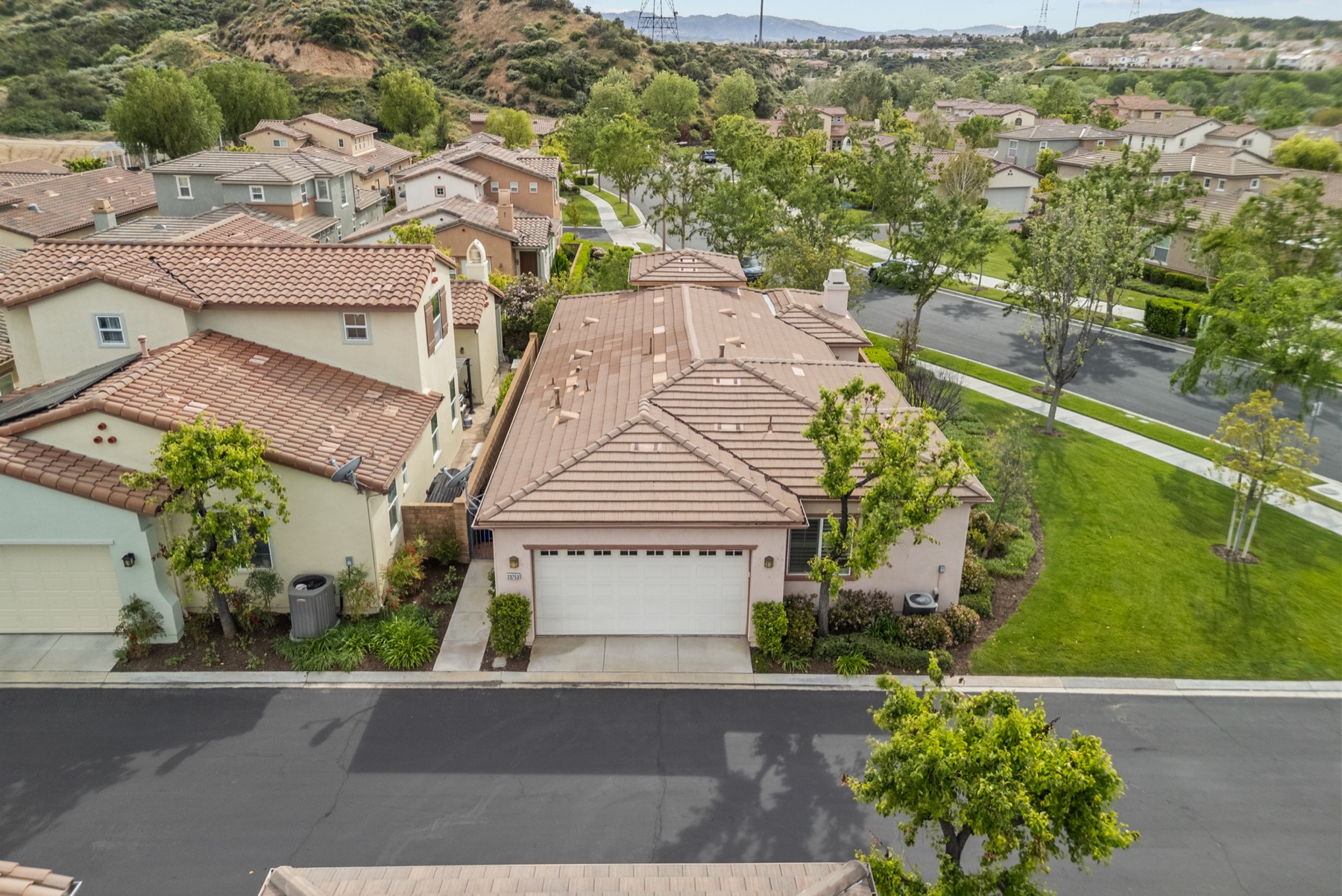23753 Maple Leaf Ct, Valencia, photo 13