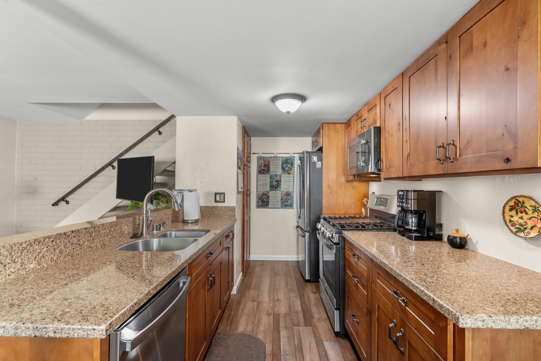 28152 Robin Ave, Saugus, photo 13