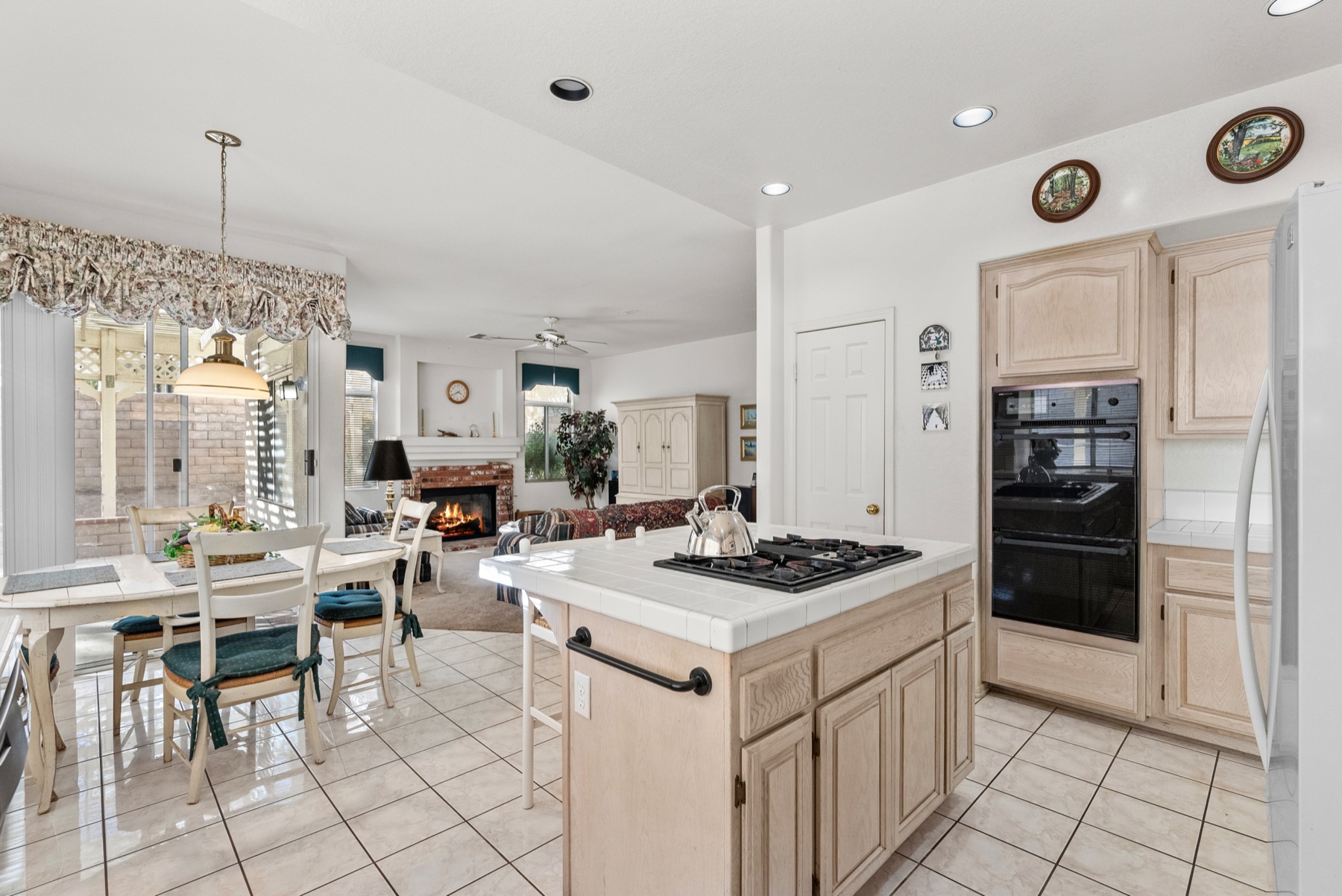 3310 Genoa Pl, Palmdale, photo 17