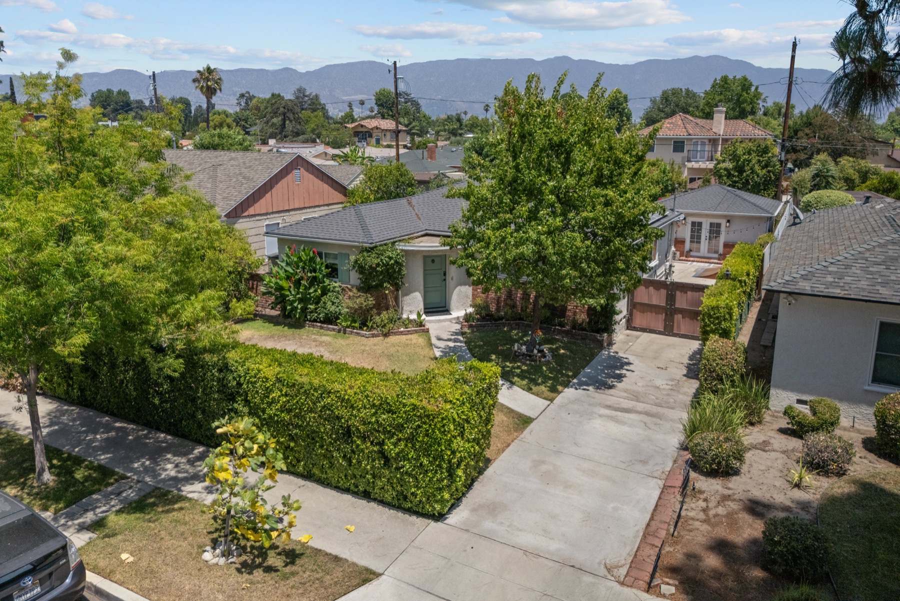 924 N Niagra St, Burbank, photo 2