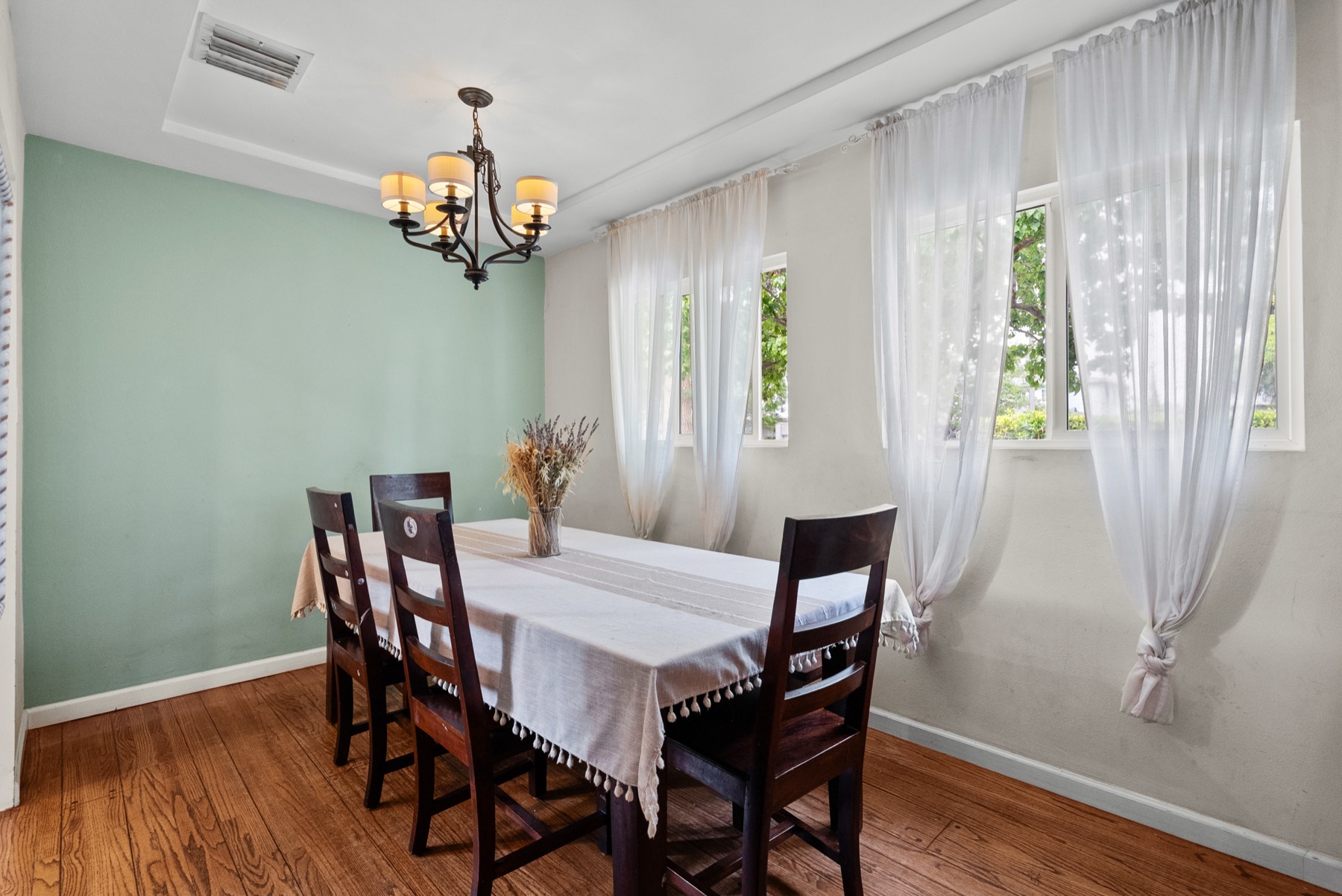 924 N Niagra St, Burbank, photo 12