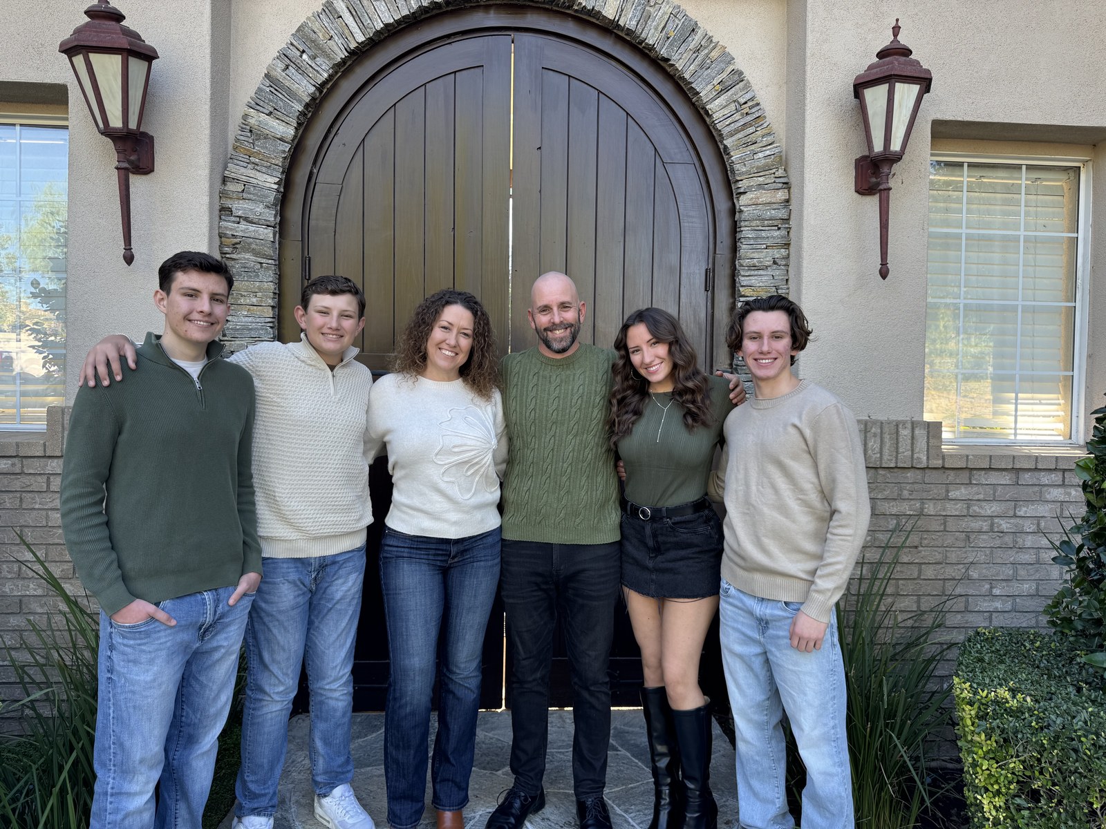 Michelle and Jon Dubner with their four children